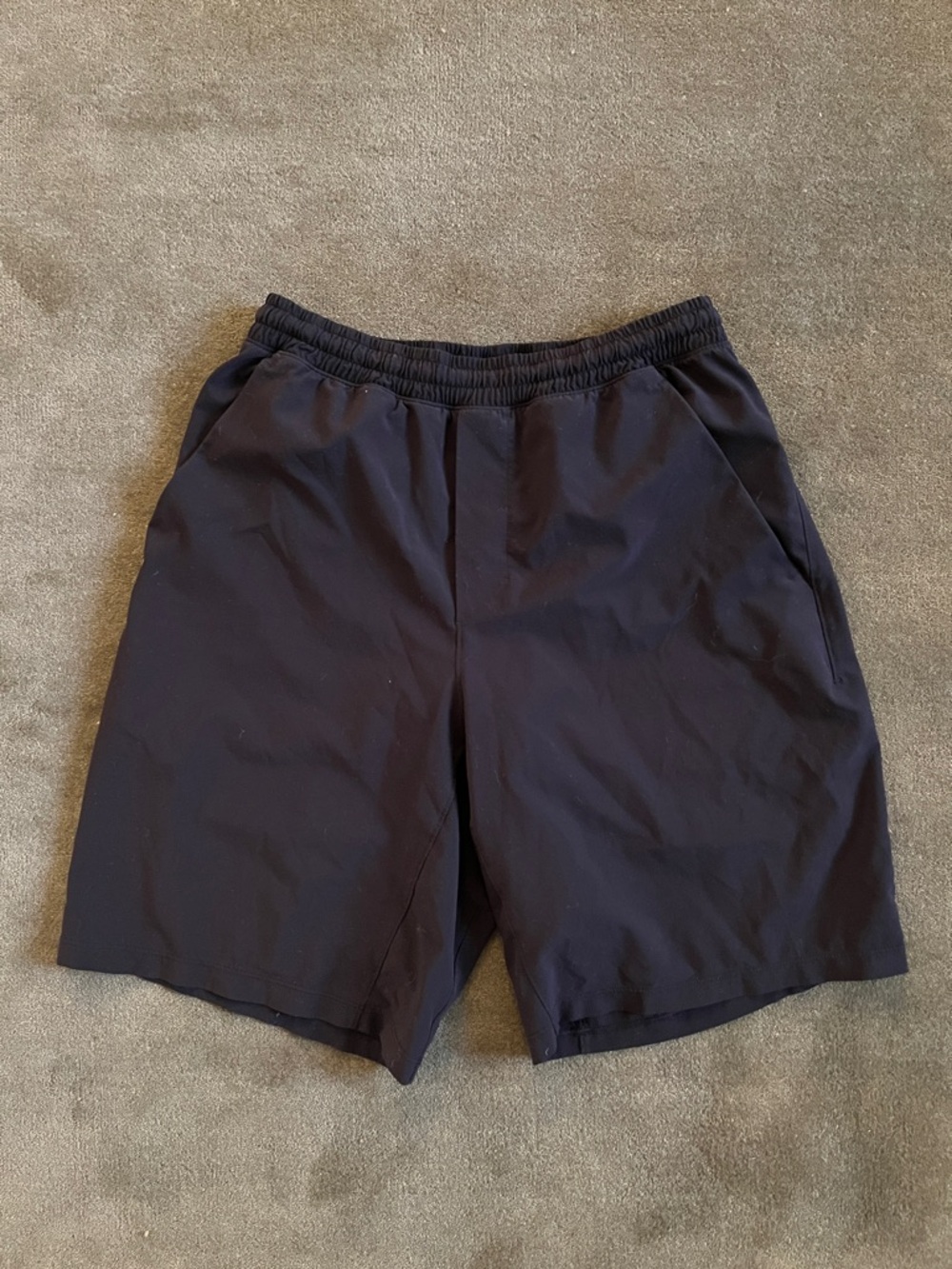 lululemon athletica Men’s Black Athletic lined Shorts 9inch